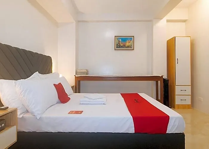 Reddoorz @ Delorian Residences *